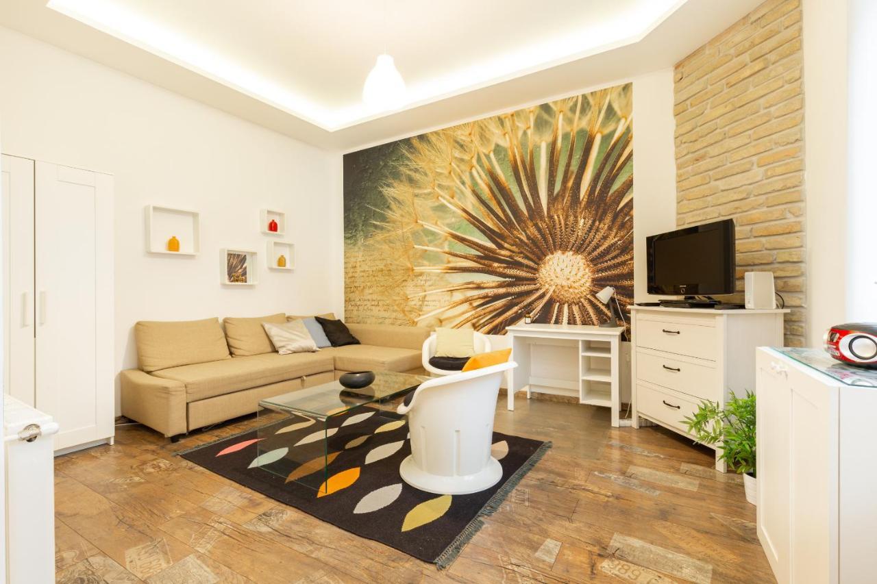 K13 Klauzal Apartment Budapeste Exterior foto